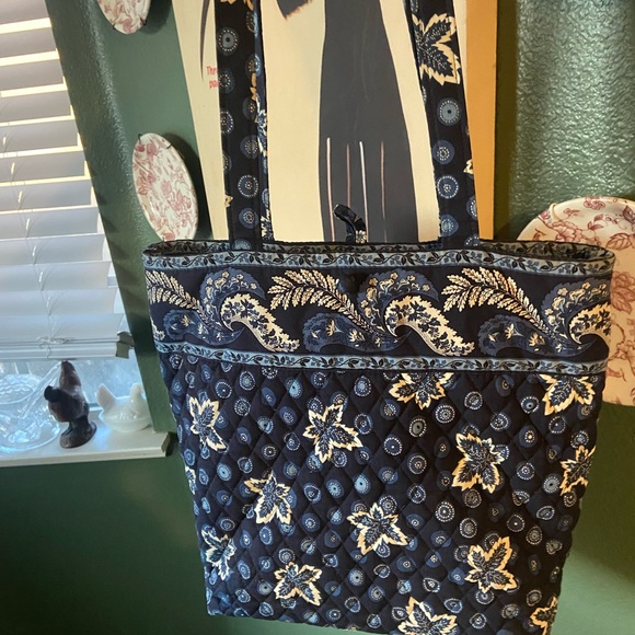 Vera Bradley, blue paisley tote 13X12 - Picture 3 of 6